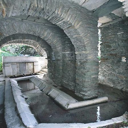 "Aura" Apt In Stone Tower 1690 • Andros Aidonia  외부 사진