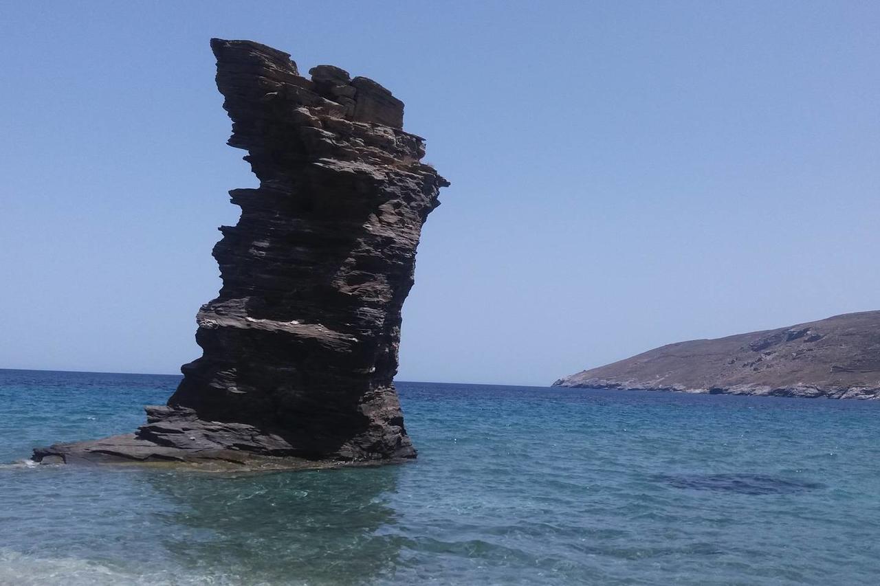 "Aura" Apt In Stone Tower 1690 • Andros Aidonia  외부 사진
