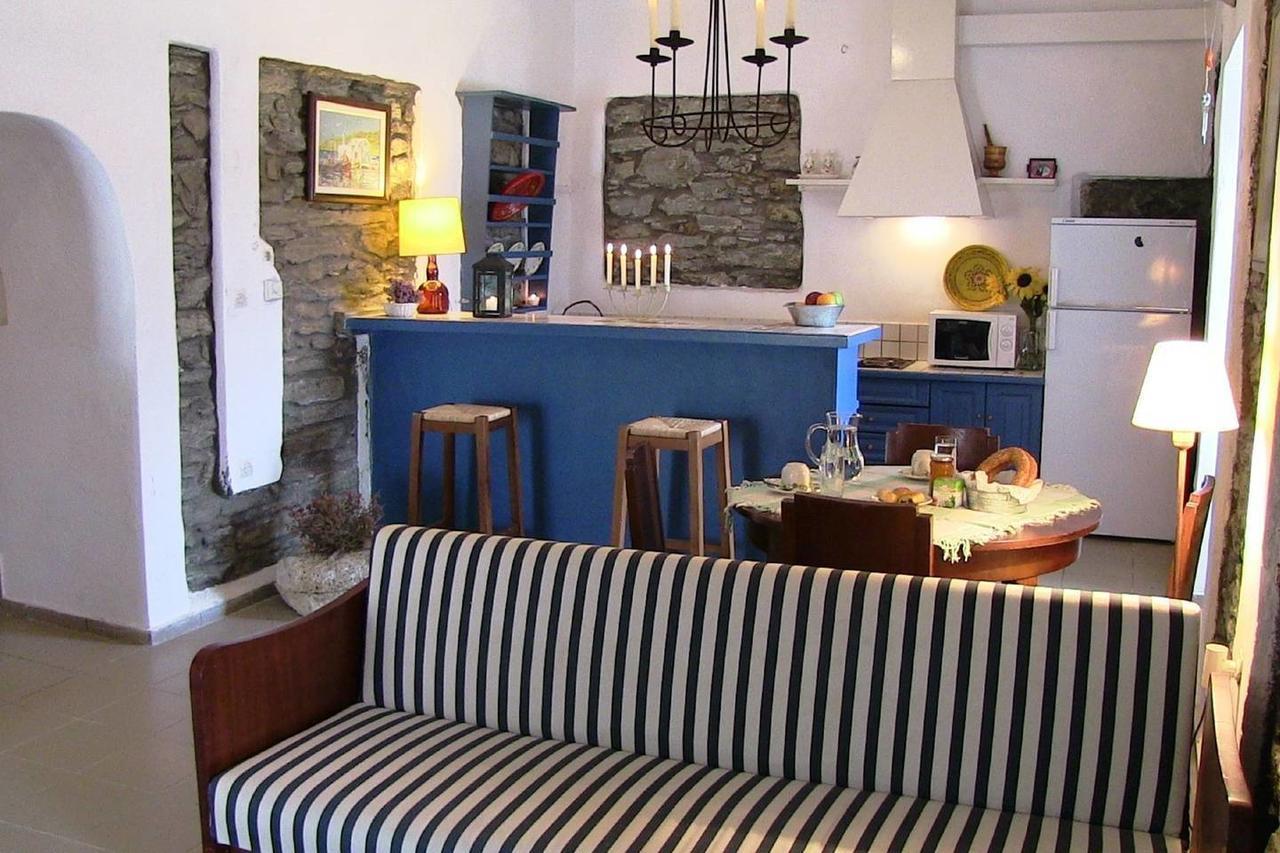 "Aura" Apt In Stone Tower 1690 • Andros Aidonia  외부 사진